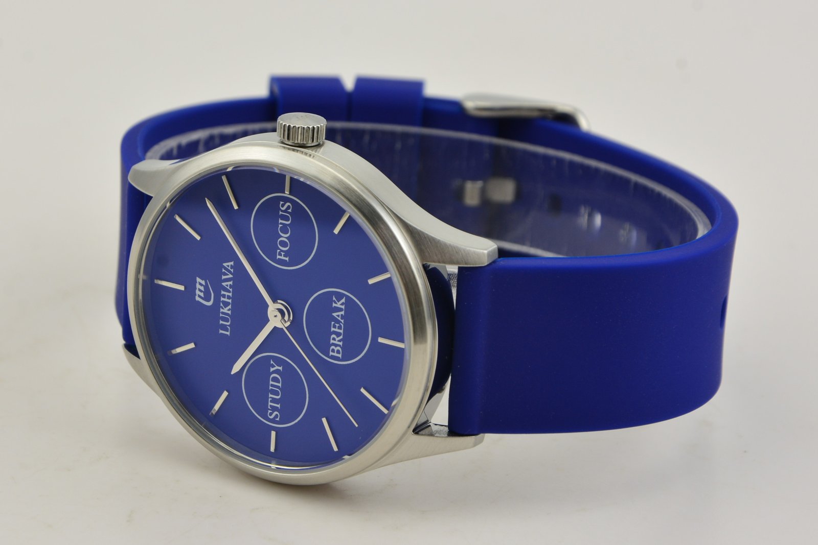 <em>Lukhava</em><br> Focus